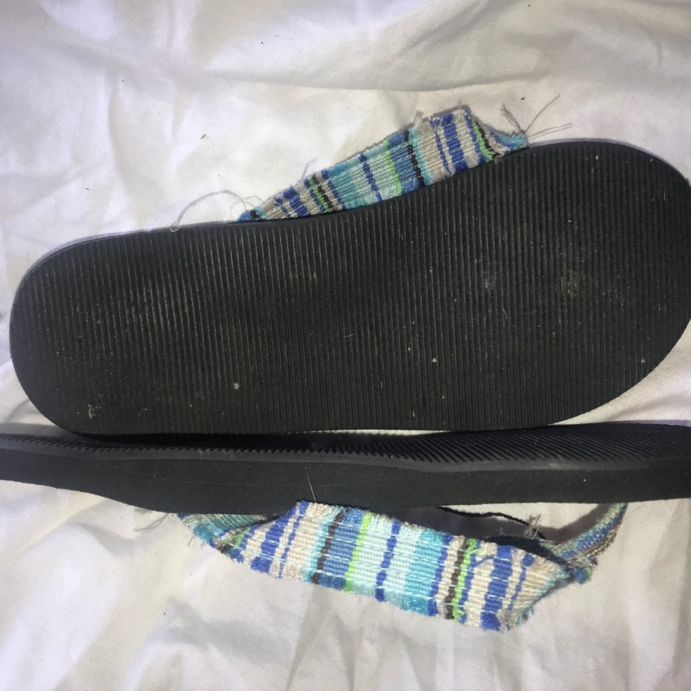 Cloth Flip Flops - Picture 2 of 2
